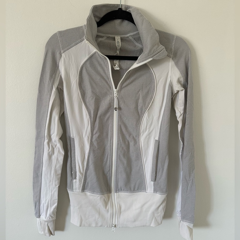 Lululemon Gray & White Women's Zip Front Jacket